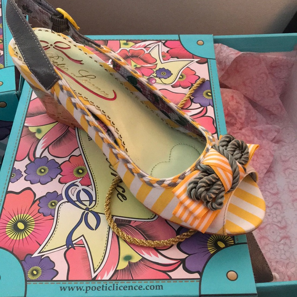 Poetic License Wedge